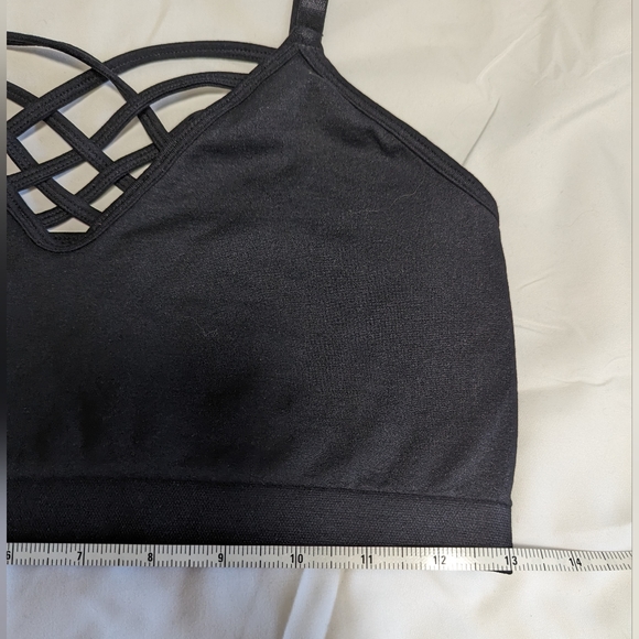 🌻2 for $20 | Small Details Cross-Cross Bra - Picture 7 of 7